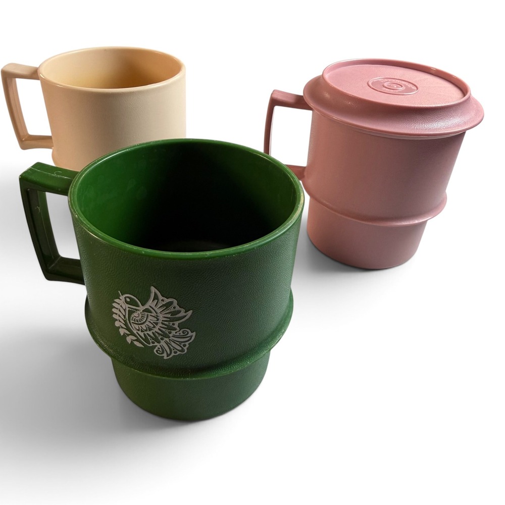 Vintage Tupperware Stacking Mugs Set of 5 with 2 Lids Mixed Earth Tones 1312 USA - Picture 3 of 8